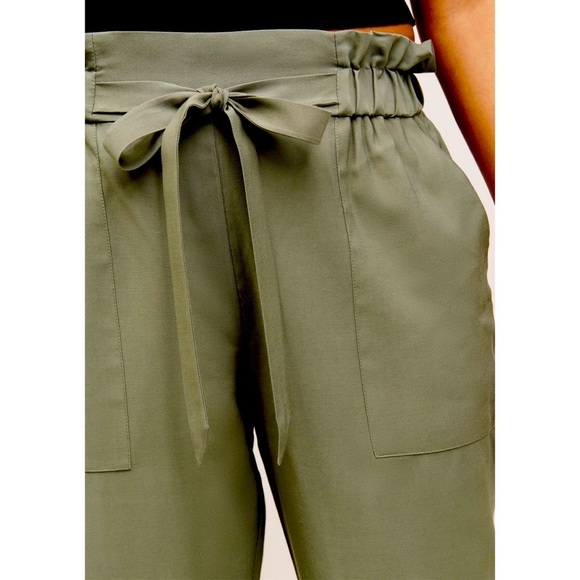 Dynamite | Paperbag Pants - Picture 2 of 3